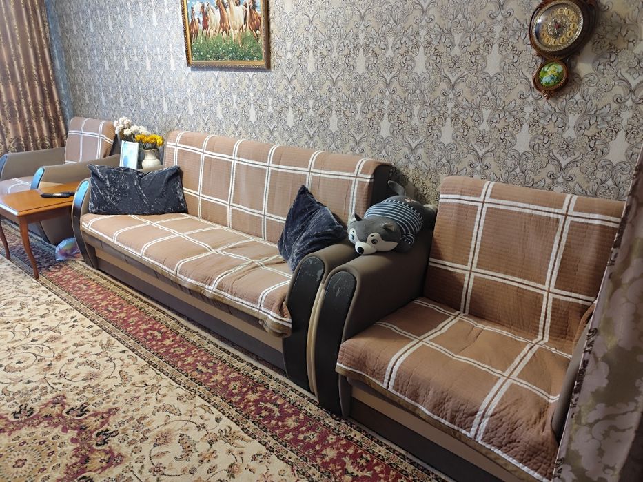 СРОЧНО продаётся диван и два кресла