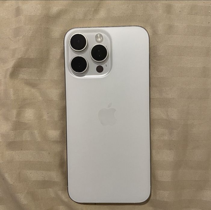 Айфон 15 про мах 256гб Без ремонт