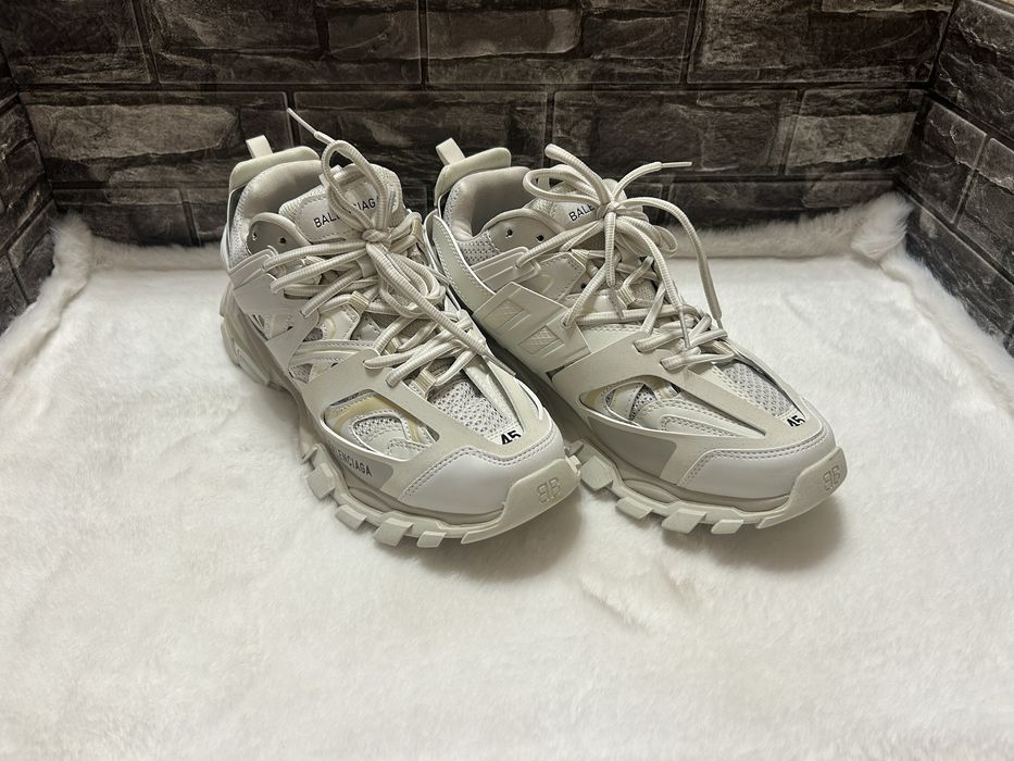 Balenciaga Track