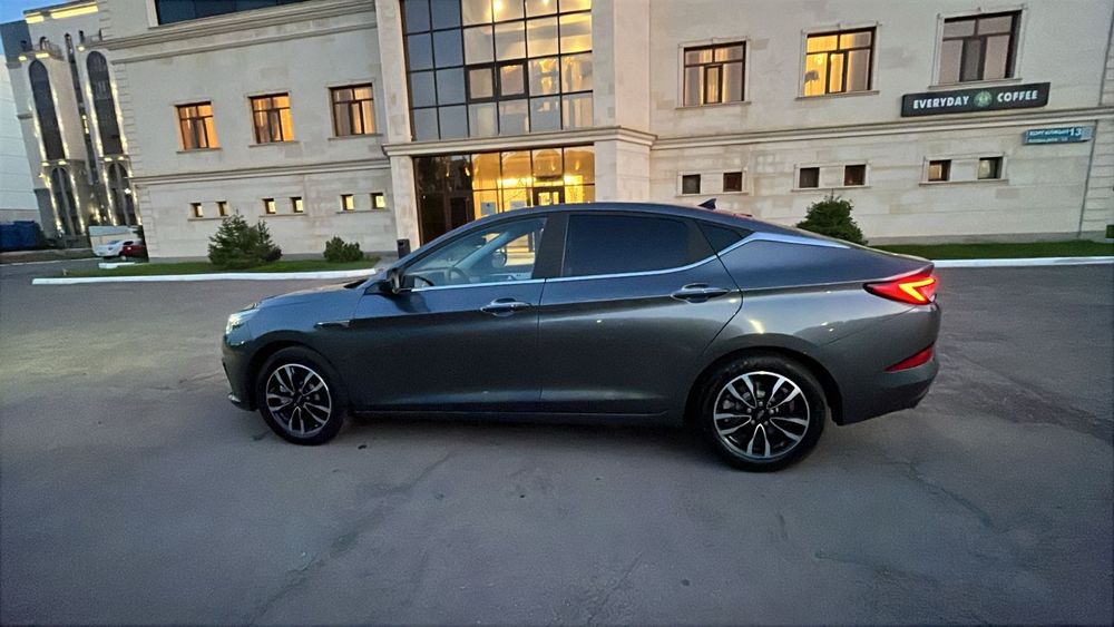 Сдам в аренду с выкупом JAC J7 2024 вариатор