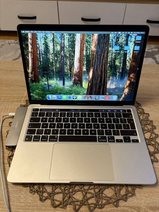 Macbook pro M1 , 8GB, 256 SSD , touchbar. Carei • OLX.ro