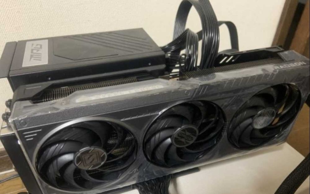 Asrock Steel Legend Dark AMD Radeon RX 9070 XT с 3г. Гаранция