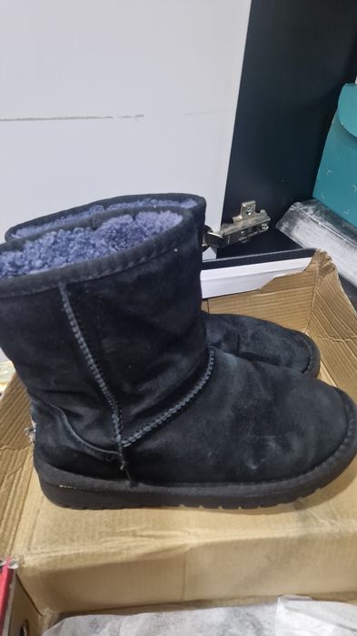 Продам детские угги натуралка ,цигейка