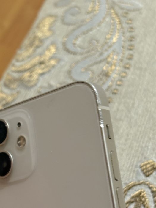 Айфон 12 мини.