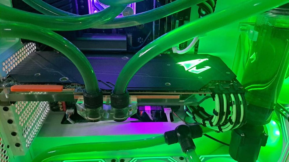 Placa video - Gigabyte Aorus RTX 2080TI Xtreme 11Gb