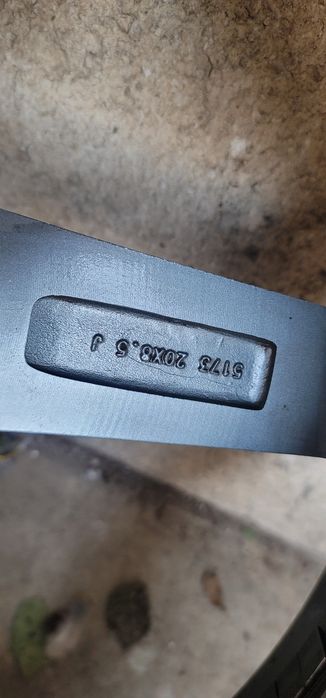 Vand sau schimb jante AUDi Q5