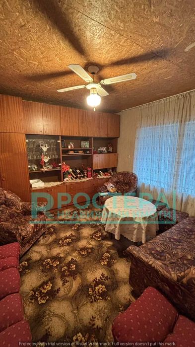 Двуетажна Тухлена Къща - с. Овчарово