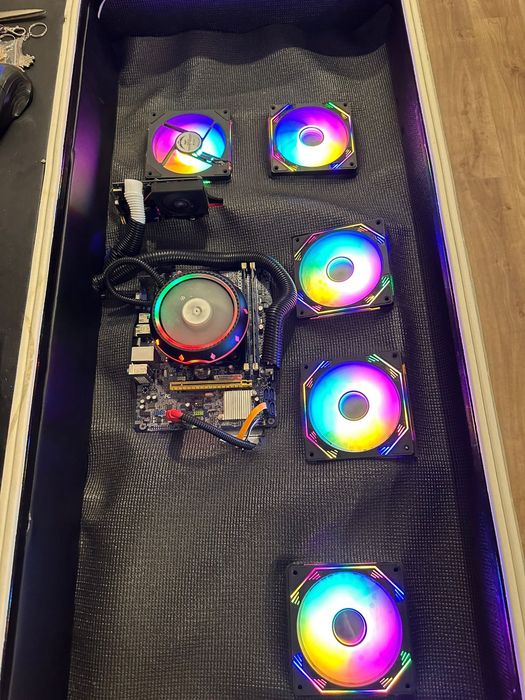 Компьютер в столе