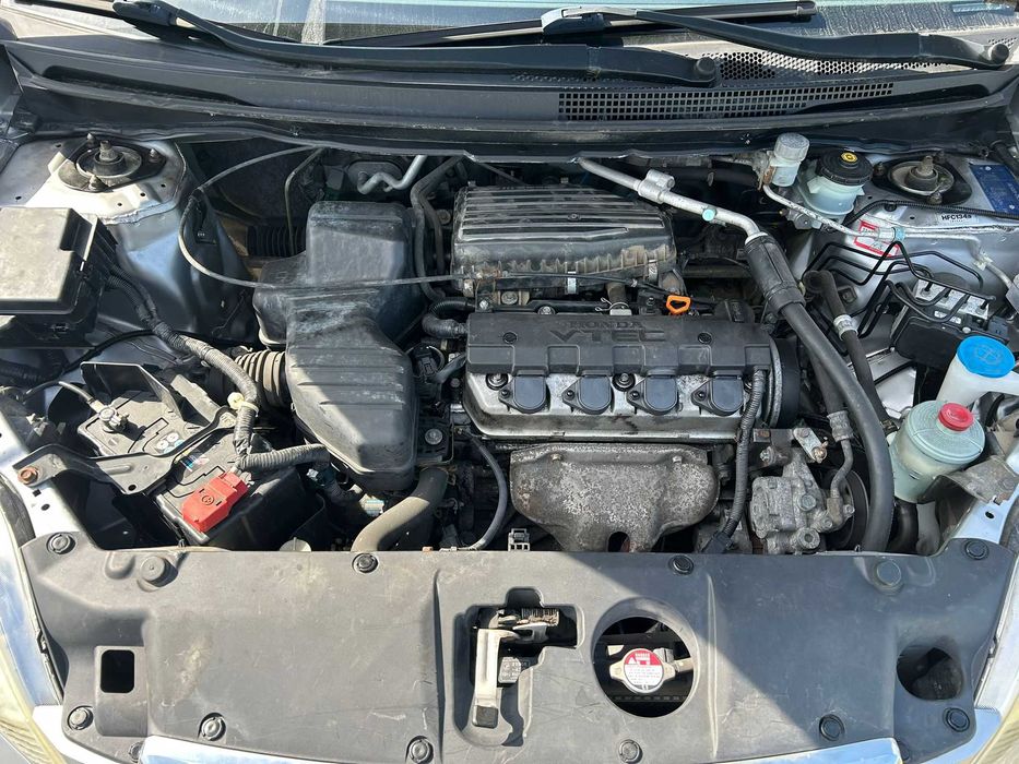 Vând Honda FRV 1.7 Benizina