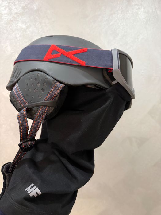 Casca schi/snowboard ANON+ ochelari si cagula Bonus