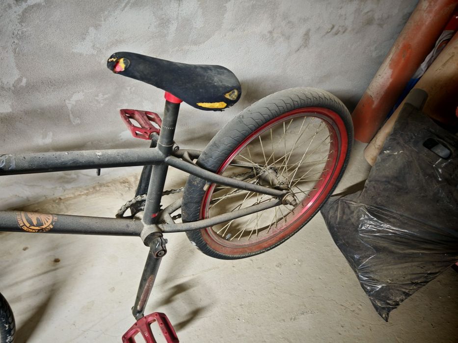 Jucărie bmx roșu  negru