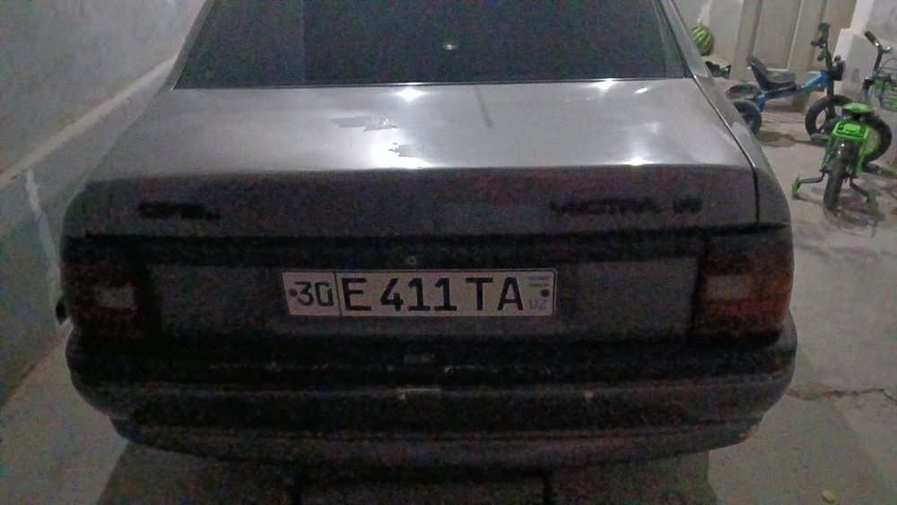 Опель вектра А 1988года