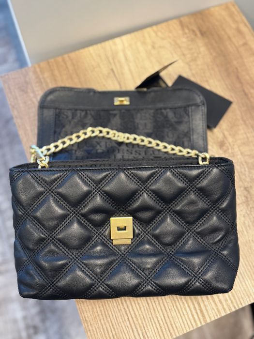 Дамска чанта guess luxe