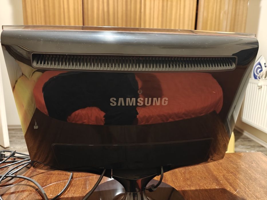 Монитор Самсунг 20"