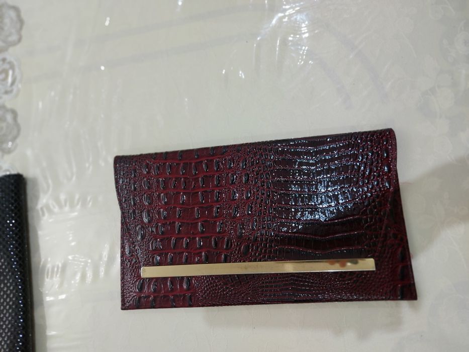 Клатч черный, бордовый