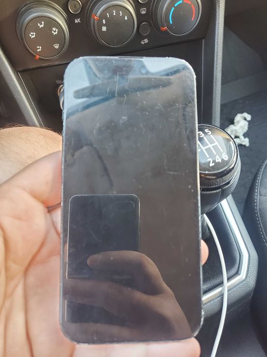 Iphone 15 nepretențiosi