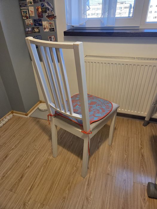 Vand masa dining si scaune