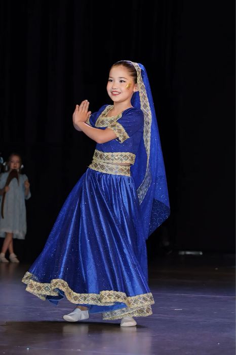 Национальные костюмы