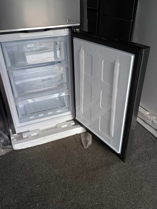 Хладилник с фризер BEKO-БЕКО 186.5 см 316 л No Frost AeroFlow®