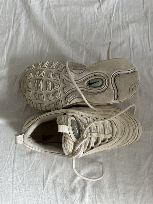 Nike sport wear, alb stare buna! Cititi detaliile de mai jos!