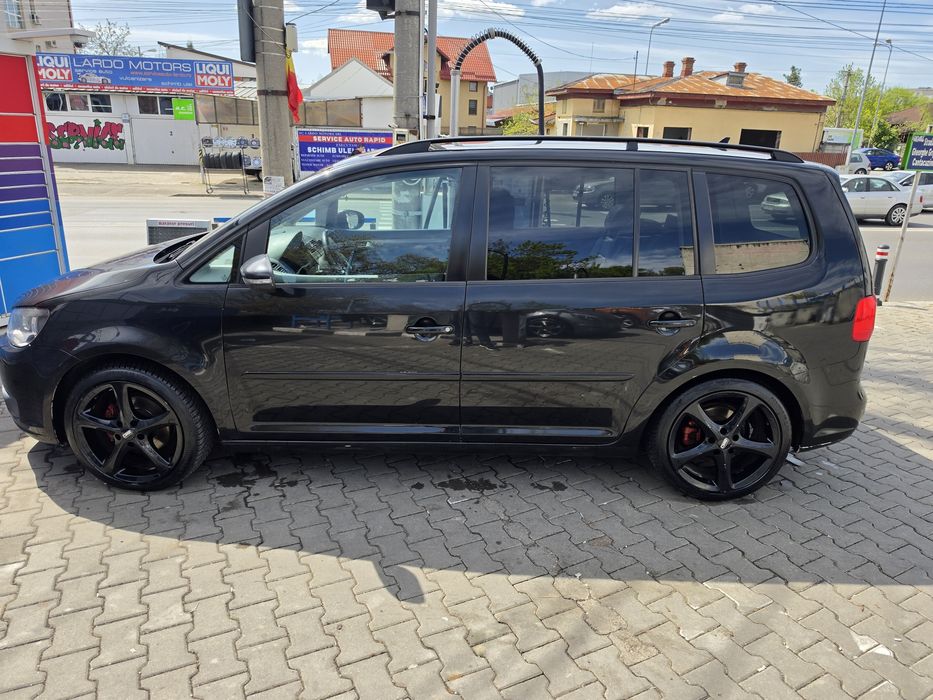 Volkswagen Touran 2.0 diesel automat 2014, 7 locuri