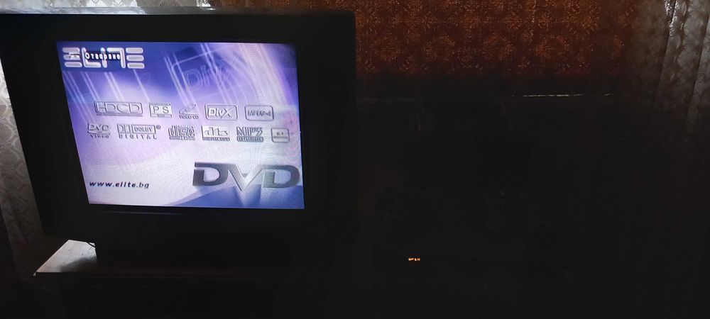 Тв Samsung модел CW-21Z573N