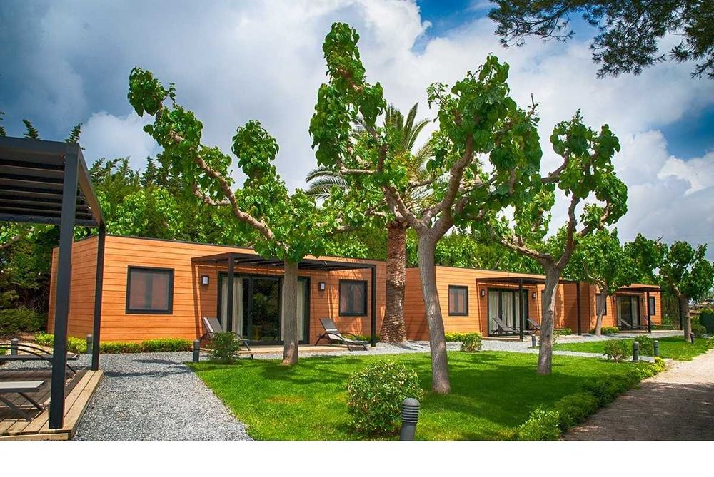 Бунгала, Преместваеми къщи, Контейнери, Фургони 50м2 - 10м х 5м