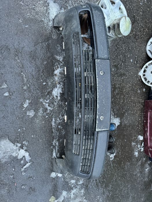 Передний бампер Ауди С4