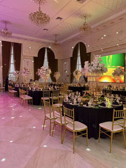 Продам стулья кьявари банкетные