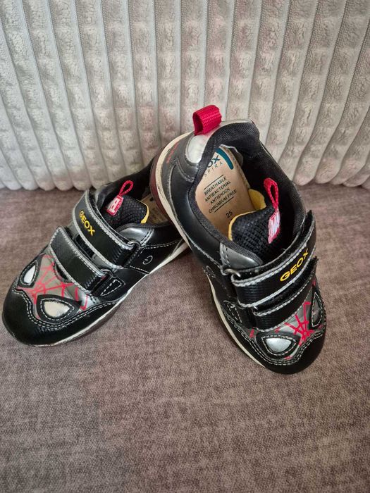 Детски обувки за момче