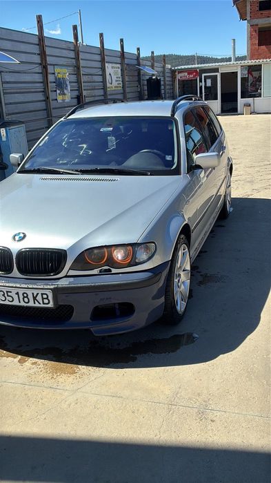 Продавам автомобил БМВ 330xd