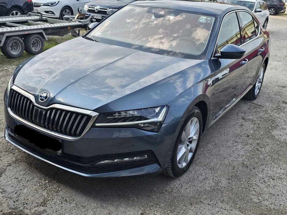 Skoda Superb Doar 9955 KM ,SKODA SUPERB Facelift 2021 – 2.0 TDI 150 CP, Ocazie rară