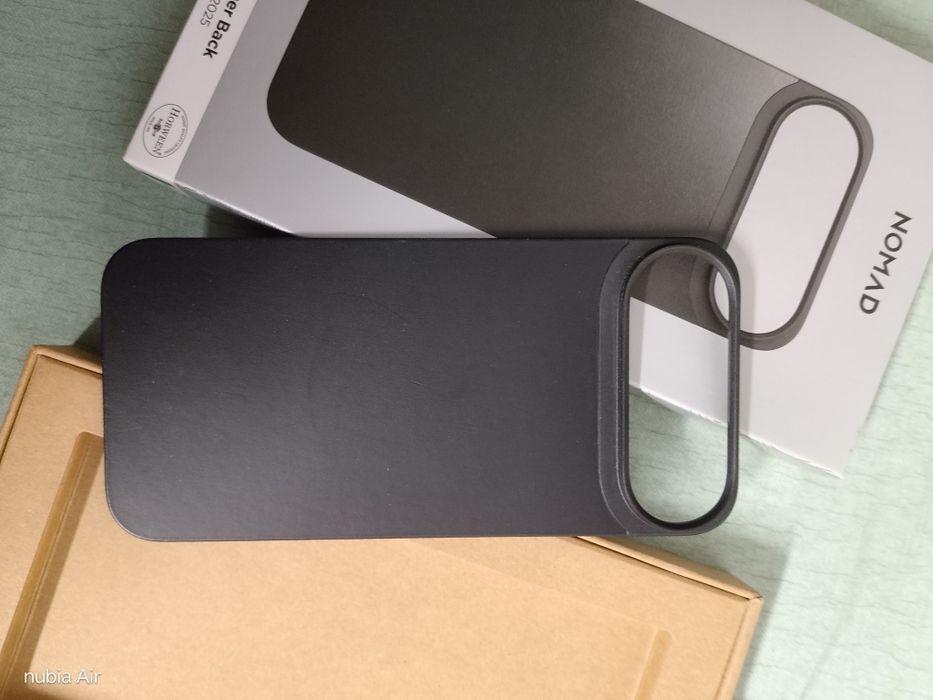 Кейс/Гръбче Nomad за iPhone Air