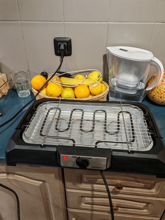 Grătar electric de masa 2000W