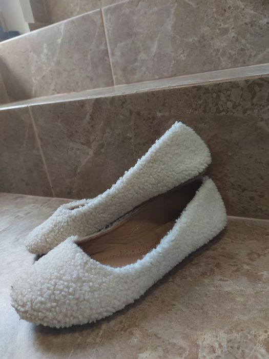 Дамски равни обувки