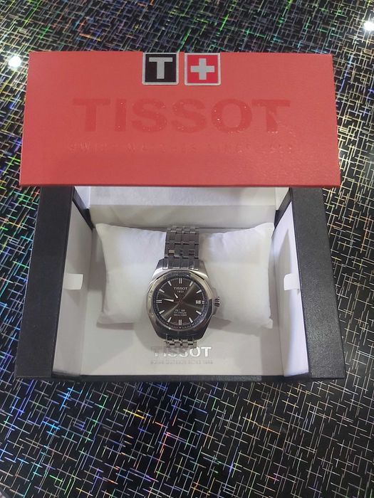 Часы наручные фирмы "TISSOT "