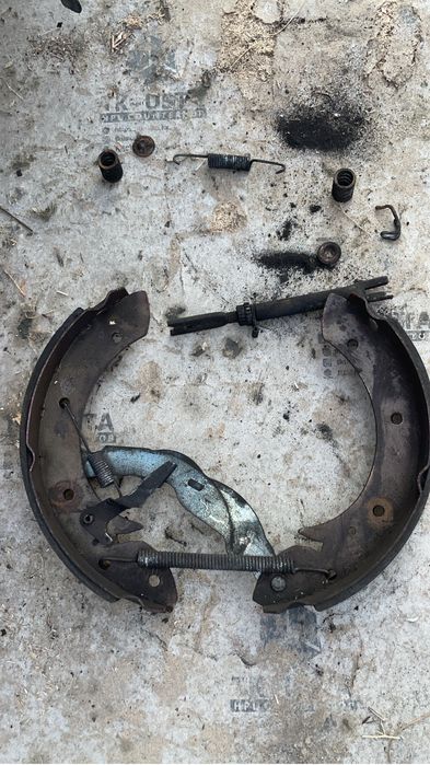 Бмв е 36 барабанный  механизм ручника