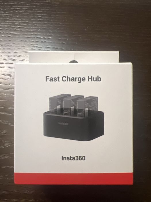 зарядно устройство Insta360 Ace Pro Fast Charging Hub