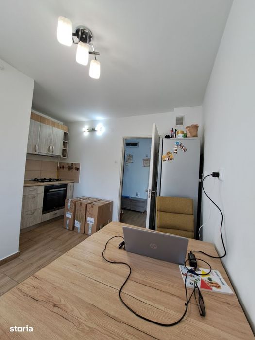 Apartament 3 cam decomandat et. 1, str Marasesti