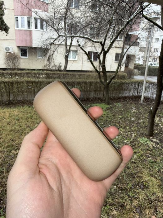 Vand Iqos Iluma+scrumiera Iqos