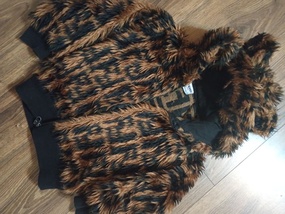 Blăniță fetiță 4-5 ani, primăvară