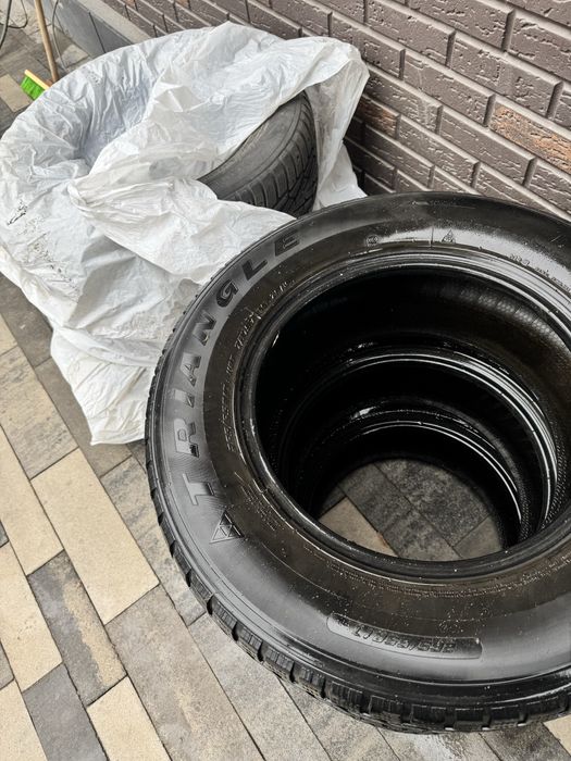 Шины зимние 265/65/17