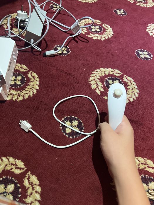 Продается не полный комплект Nintendo Wii