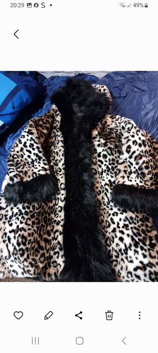 Vând haină de blana animal print