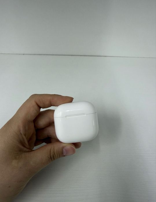 Продам Air pods 4