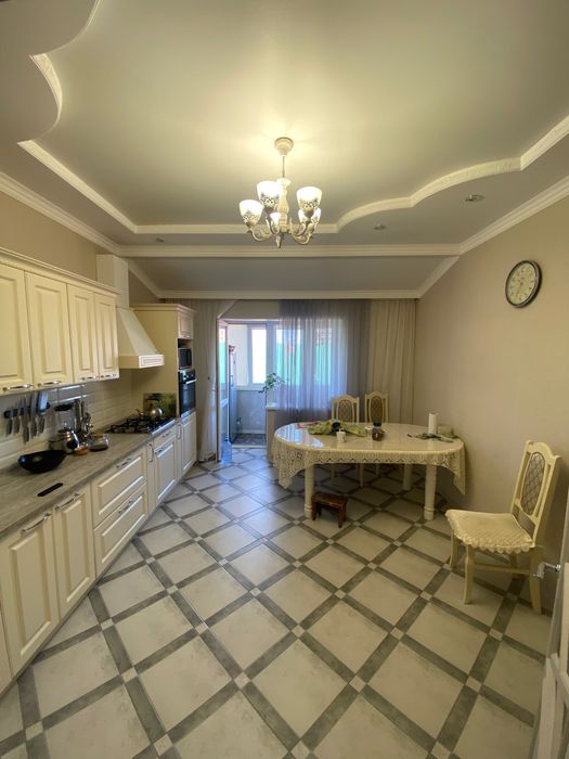 Продам квартиру в районе парка Кирова