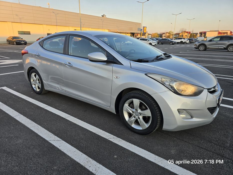 Hyundai Elandra 2012