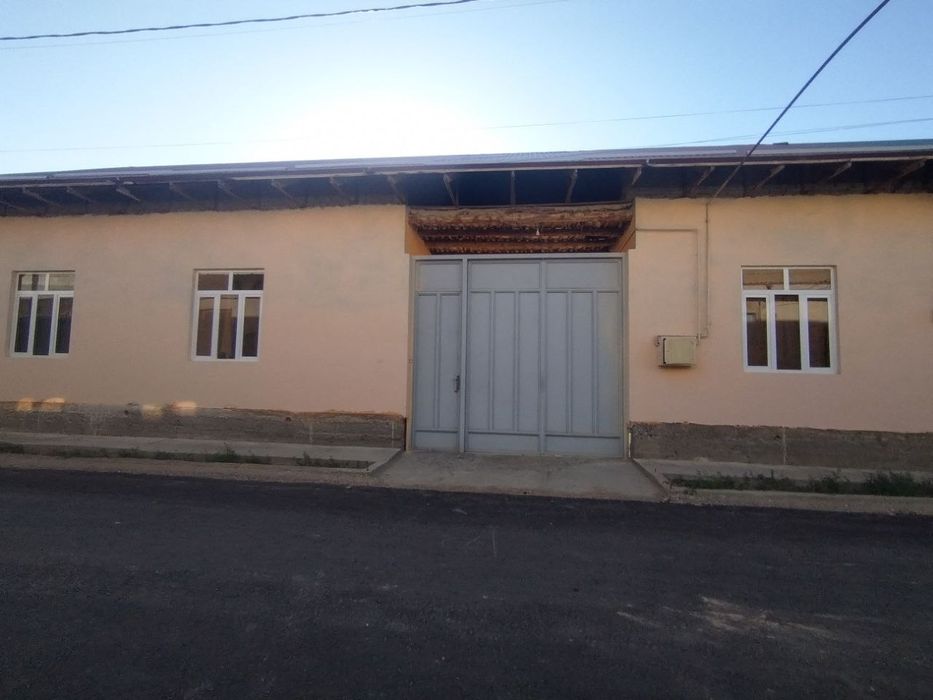 Karmanada hovli sotiladi