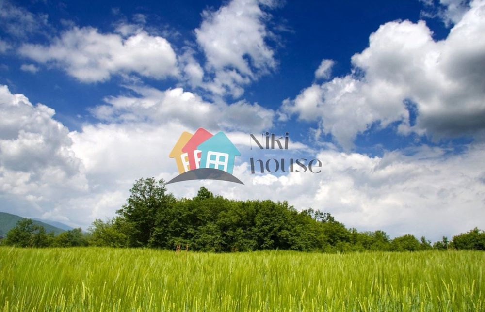 Парцел в Варна, област-с.Шкорпиловци площ 1150 цена 74000 евро