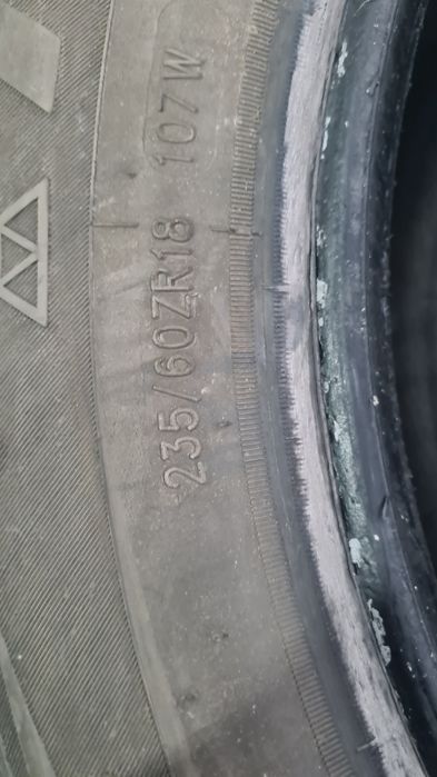 Продам шины летние б/у 235/60r18